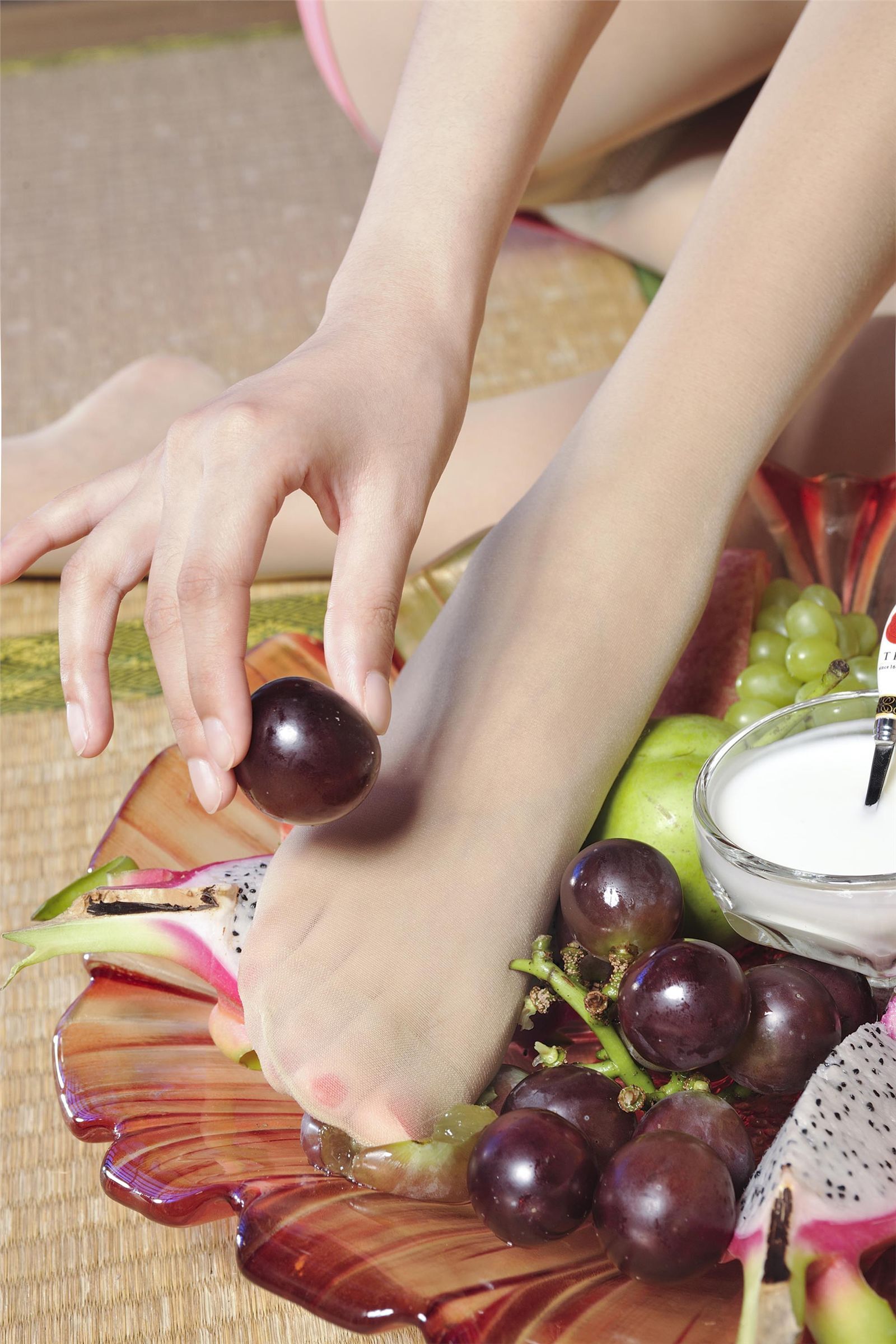 [麗櫃VIP另類視覺] 2012.07.11 笑笑 Photo51 国产性感丝袜美女